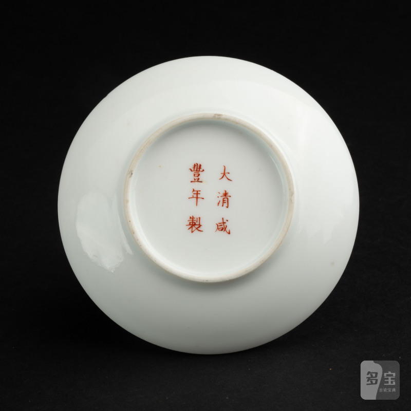    清咸豐 白地描金魚紋蓋杯帶托一對 - 图11